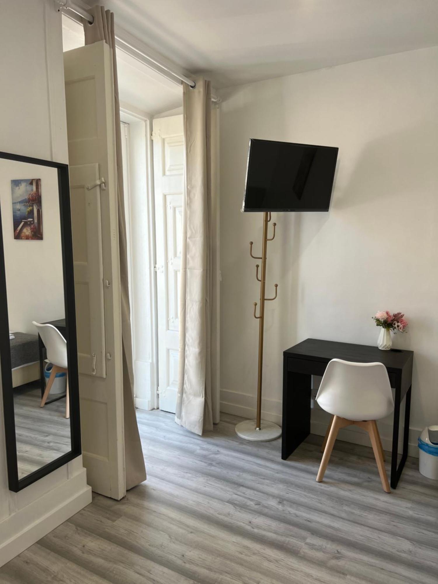 Sao Lazaro Bhuiyan Family Host Hotel Lisbon Luaran gambar