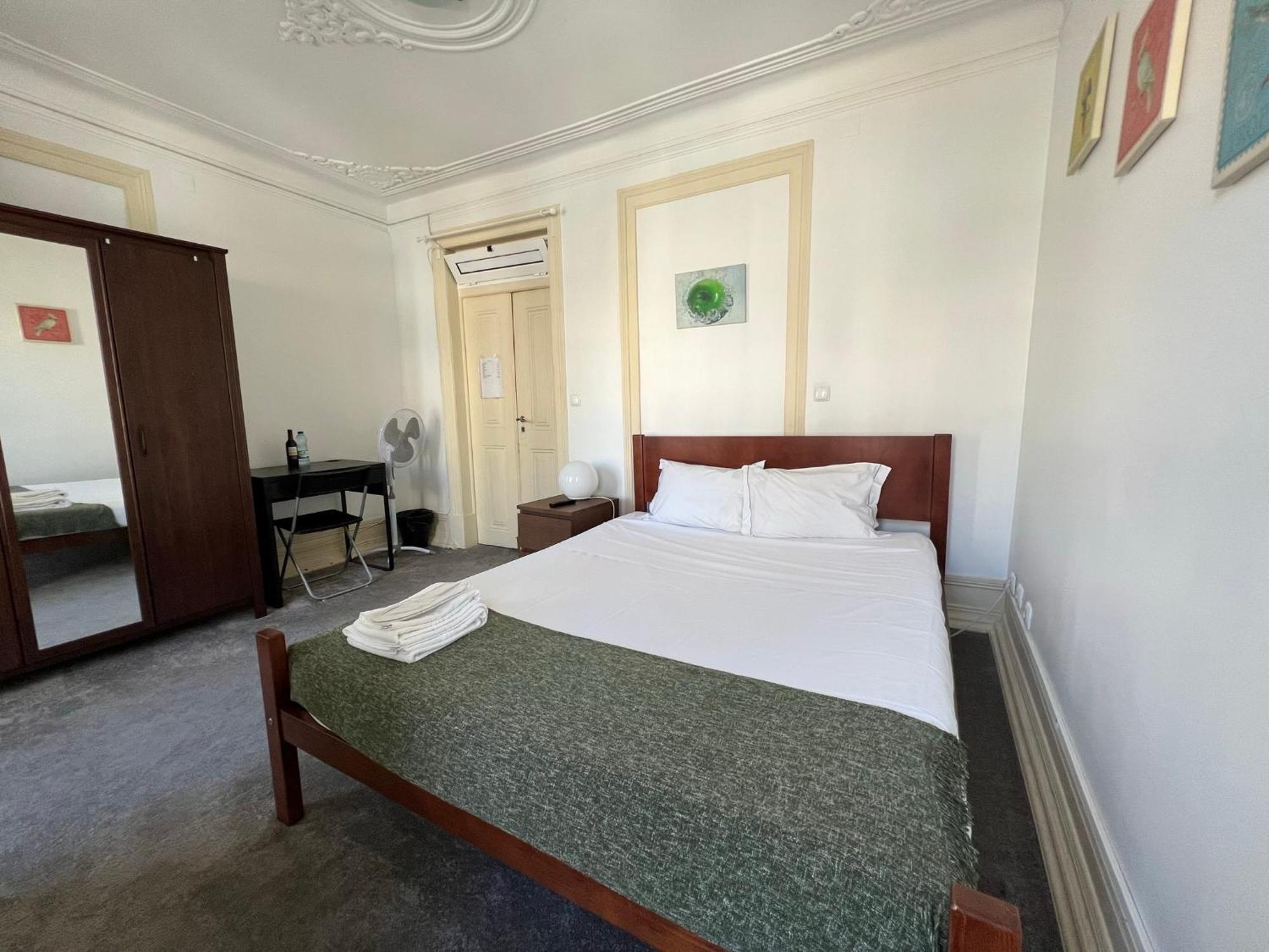 Sao Lazaro Bhuiyan Family Host Hotel Lisbon Luaran gambar