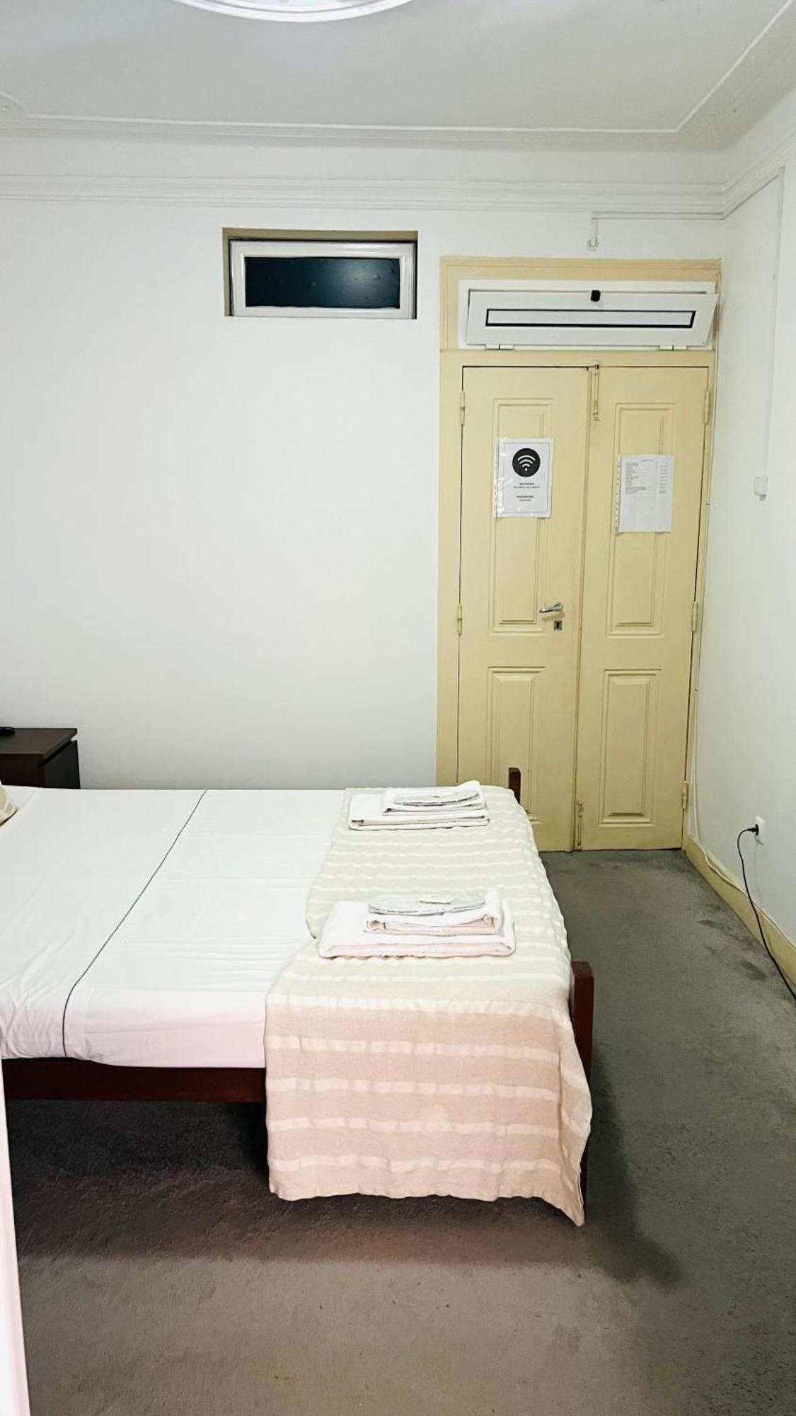 Sao Lazaro Bhuiyan Family Host Hotel Lisbon Luaran gambar